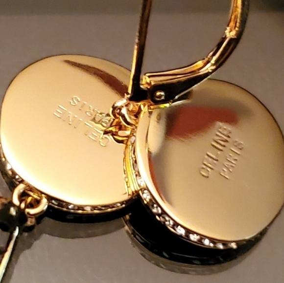 NIB Gold Tone & Crystal Medallion Earrings - Picture 5 of 8